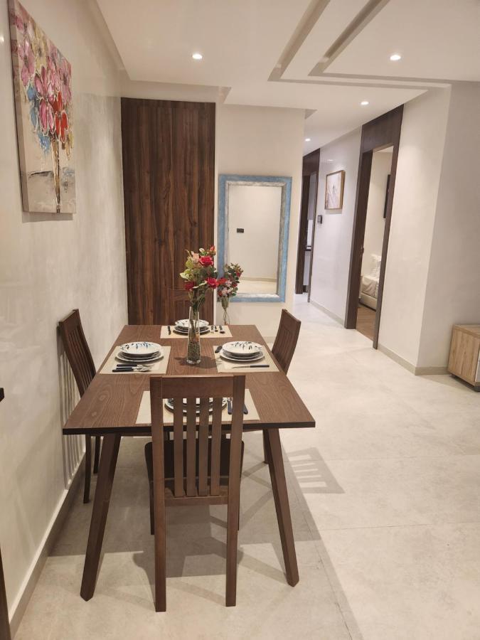 Modern Luxury Retreat: 2-Bedroom Apartment In The Heart Of Marrakech Маракеш Екстериор снимка