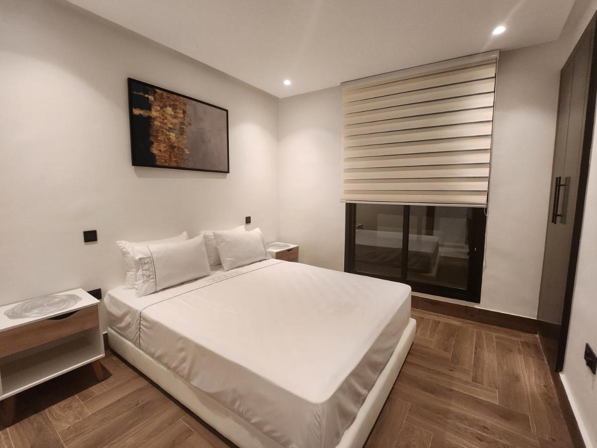 Modern Luxury Retreat: 2-Bedroom Apartment In The Heart Of Marrakech Маракеш Екстериор снимка
